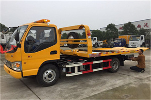 平罗哪里有拖车服务