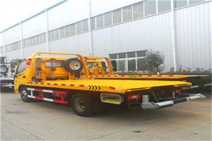 平罗附近拖车救援搭电